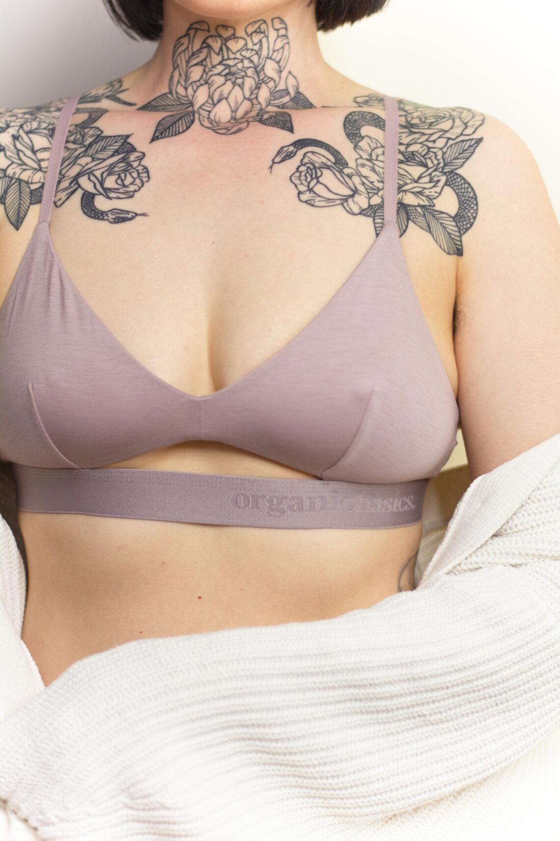 trying on all Organic Basics bras l sustainable fashion review